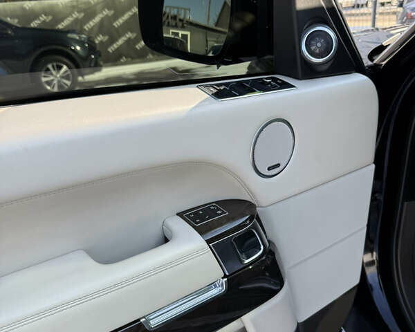 Черный Ленд Ровер Рендж Ровер, объемом двигателя 5 л и пробегом 102 тыс. км за 33500 $, фото 17 на Automoto.ua