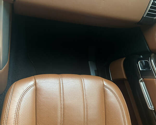 Чорний Ленд Ровер Рендж Ровер, об'ємом двигуна 4.37 л та пробігом 220 тис. км за 37500 $, фото 7 на Automoto.ua