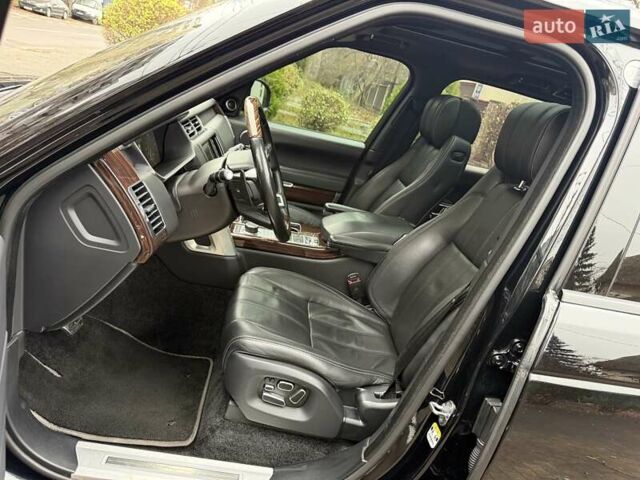Чорний Ленд Ровер Рендж Ровер, об'ємом двигуна 5 л та пробігом 175 тис. км за 26950 $, фото 54 на Automoto.ua