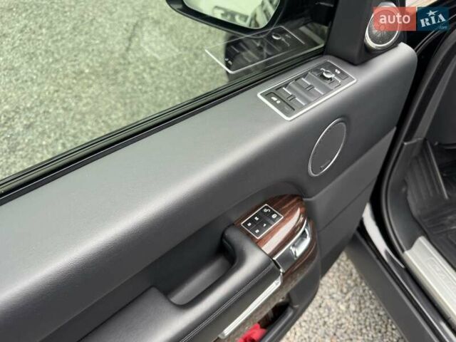 Черный Ленд Ровер Рендж Ровер, объемом двигателя 3 л и пробегом 183 тыс. км за 28900 $, фото 56 на Automoto.ua