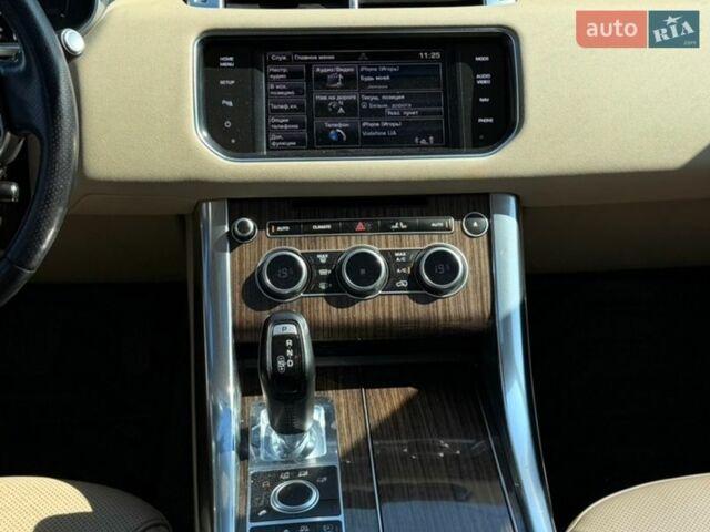 Чорний Ленд Ровер Рендж Ровер, об'ємом двигуна 2.99 л та пробігом 186 тис. км за 29900 $, фото 11 на Automoto.ua