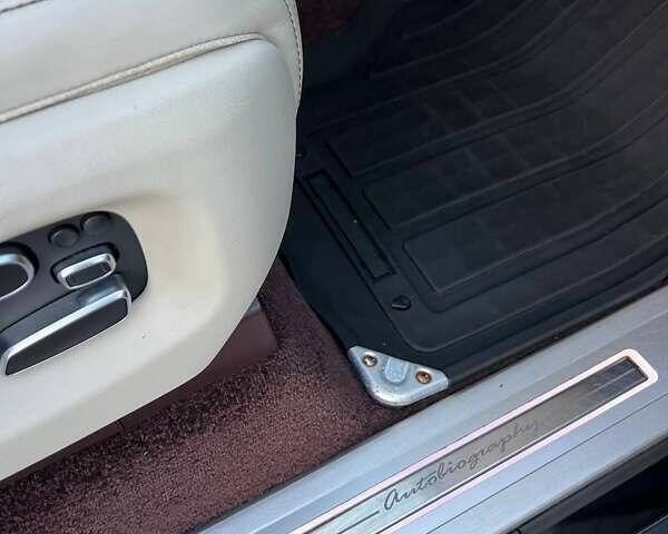 Чорний Ленд Ровер Рендж Ровер, об'ємом двигуна 5 л та пробігом 248 тис. км за 35000 $, фото 20 на Automoto.ua