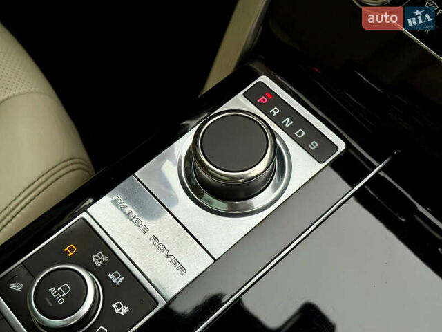 Чорний Ленд Ровер Рендж Ровер, об'ємом двигуна 4.4 л та пробігом 240 тис. км за 29500 $, фото 61 на Automoto.ua