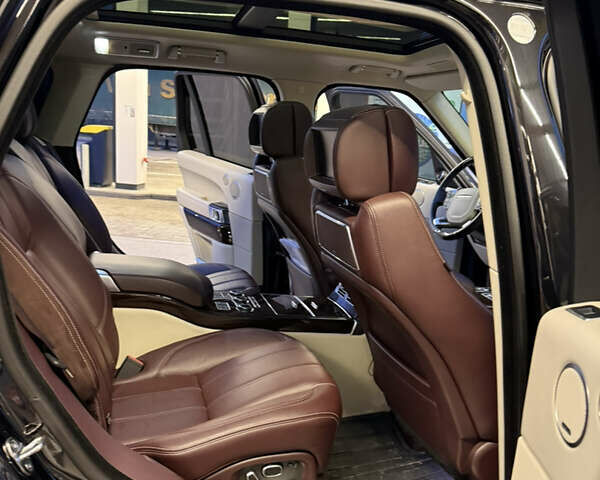 Чорний Ленд Ровер Рендж Ровер, об'ємом двигуна 4.4 л та пробігом 151 тис. км за 41900 $, фото 24 на Automoto.ua