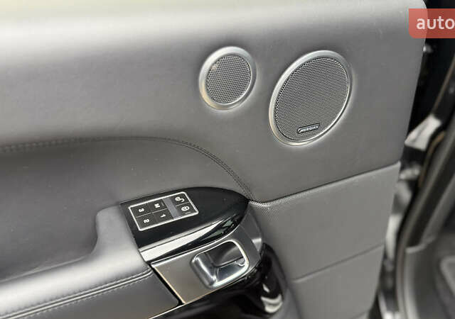 Черный Ленд Ровер Рендж Ровер, объемом двигателя 5 л и пробегом 150 тыс. км за 39800 $, фото 10 на Automoto.ua