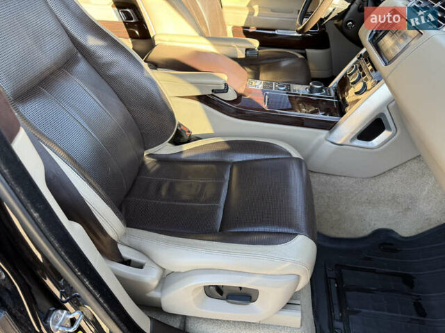 Черный Ленд Ровер Рендж Ровер, объемом двигателя 2.99 л и пробегом 225 тыс. км за 30000 $, фото 6 на Automoto.ua