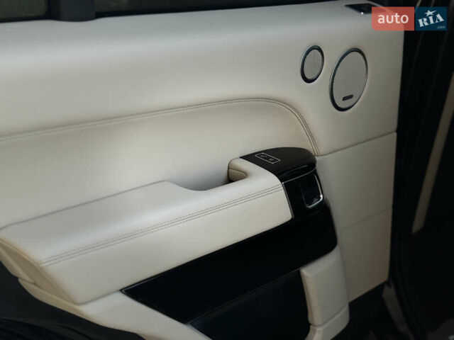 Черный Ленд Ровер Рендж Ровер, объемом двигателя 4.95 л и пробегом 159 тыс. км за 32000 $, фото 19 на Automoto.ua