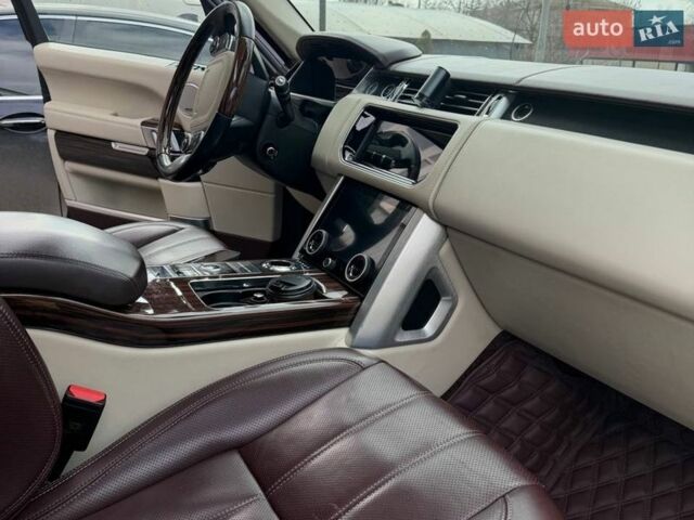 Чорний Ленд Ровер Рендж Ровер, об'ємом двигуна 5 л та пробігом 229 тис. км за 36999 $, фото 13 на Automoto.ua