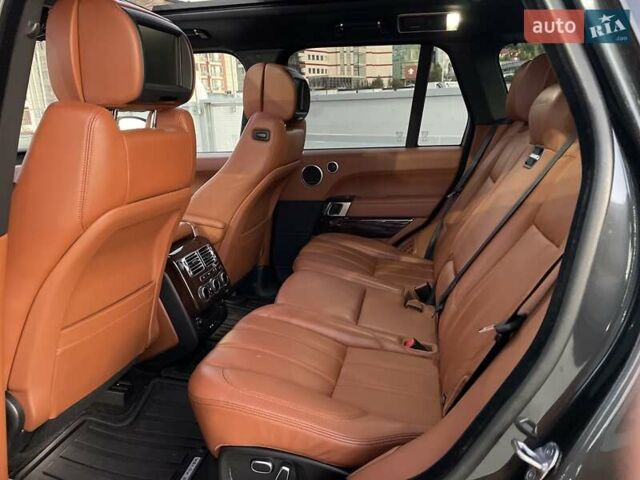 Чорний Ленд Ровер Рендж Ровер, об'ємом двигуна 5 л та пробігом 125 тис. км за 41000 $, фото 32 на Automoto.ua