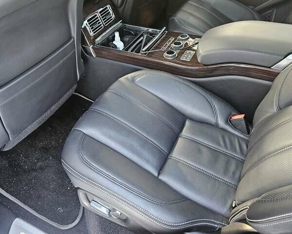 Черный Ленд Ровер Рендж Ровер, объемом двигателя 5 л и пробегом 186 тыс. км за 35000 $, фото 13 на Automoto.ua