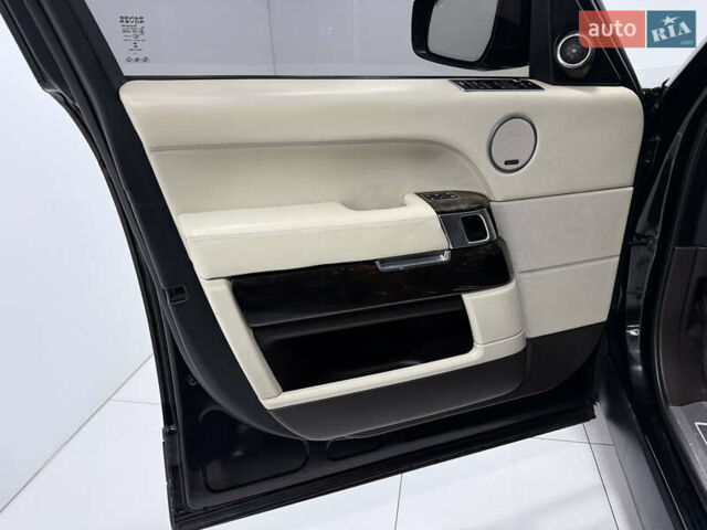 Чорний Ленд Ровер Рендж Ровер, об'ємом двигуна 4.37 л та пробігом 216 тис. км за 27500 $, фото 17 на Automoto.ua