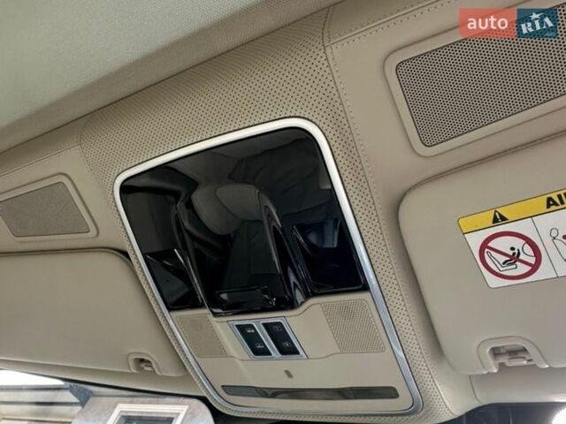 Чорний Ленд Ровер Рендж Ровер, об'ємом двигуна 5 л та пробігом 207 тис. км за 25900 $, фото 34 на Automoto.ua