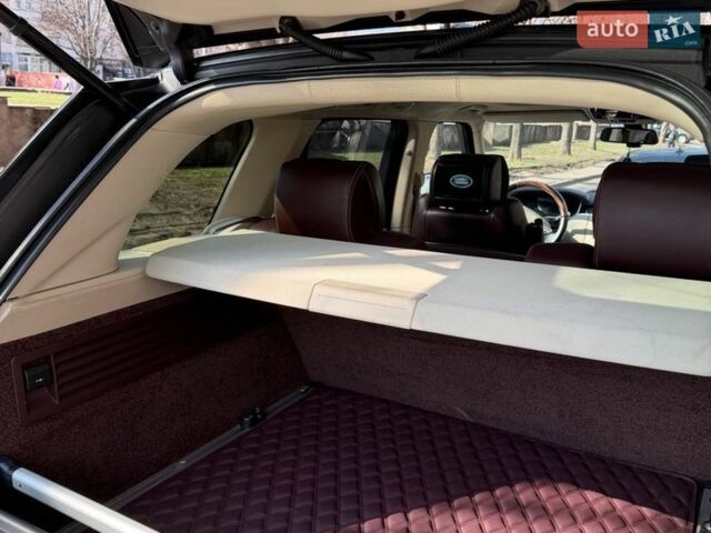 Чорний Ленд Ровер Рендж Ровер, об'ємом двигуна 5 л та пробігом 229 тис. км за 36999 $, фото 17 на Automoto.ua