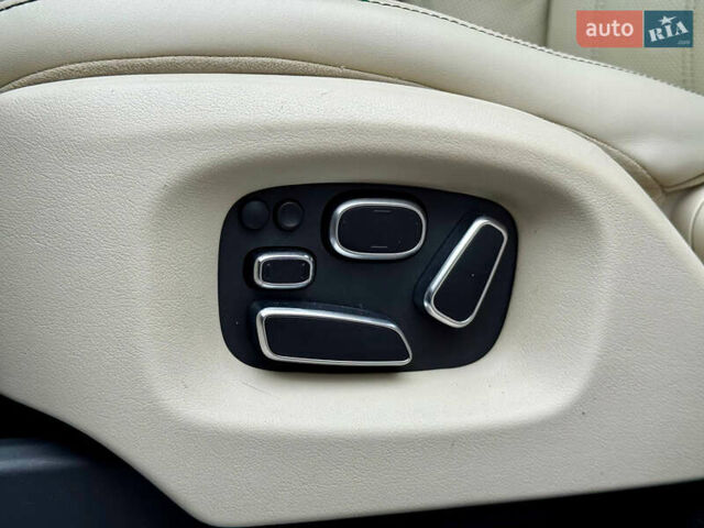 Чорний Ленд Ровер Рендж Ровер, об'ємом двигуна 4.4 л та пробігом 240 тис. км за 29500 $, фото 30 на Automoto.ua