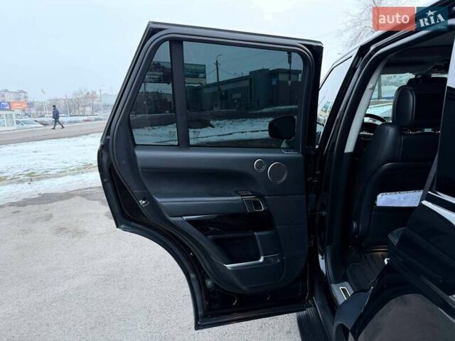 Черный Ленд Ровер Рендж Ровер, объемом двигателя 4.37 л и пробегом 207 тыс. км за 31500 $, фото 49 на Automoto.ua