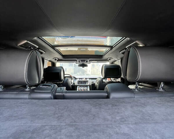 Черный Ленд Ровер Рендж Ровер, объемом двигателя 5 л и пробегом 200 тыс. км за 31000 $, фото 4 на Automoto.ua