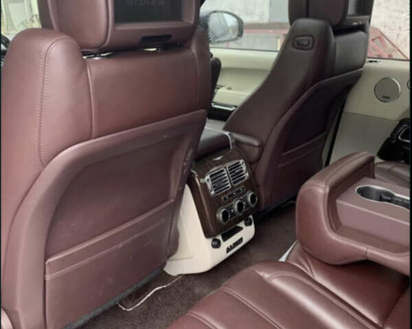 Чорний Ленд Ровер Рендж Ровер, об'ємом двигуна 4.37 л та пробігом 330 тис. км за 44900 $, фото 12 на Automoto.ua