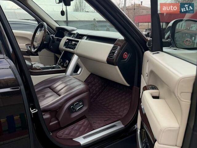 Чорний Ленд Ровер Рендж Ровер, об'ємом двигуна 5 л та пробігом 229 тис. км за 36999 $, фото 12 на Automoto.ua