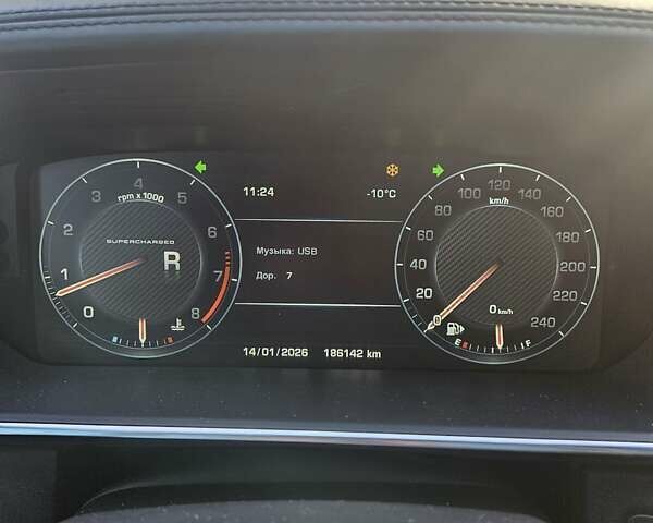 Черный Ленд Ровер Рендж Ровер, объемом двигателя 5 л и пробегом 186 тыс. км за 35000 $, фото 2 на Automoto.ua