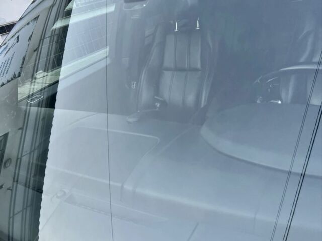 Чорний Ленд Ровер Рендж Ровер, об'ємом двигуна 5 л та пробігом 100 тис. км за 35000 $, фото 14 на Automoto.ua