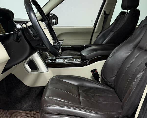 Чорний Ленд Ровер Рендж Ровер, об'ємом двигуна 4.37 л та пробігом 216 тис. км за 27500 $, фото 19 на Automoto.ua