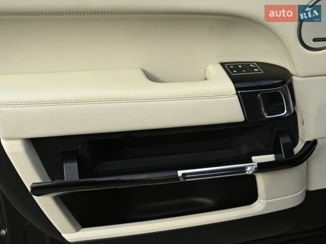 Черный Ленд Ровер Рендж Ровер, объемом двигателя 4.4 л и пробегом 205 тыс. км за 33900 $, фото 33 на Automoto.ua