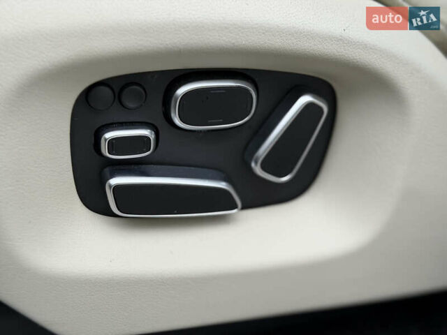 Чорний Ленд Ровер Рендж Ровер, об'ємом двигуна 5 л та пробігом 120 тис. км за 36500 $, фото 25 на Automoto.ua