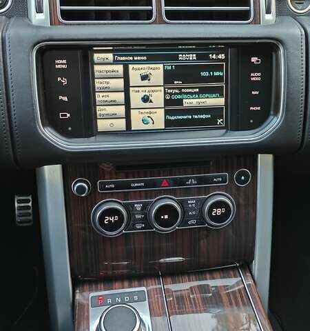 Черный Ленд Ровер Рендж Ровер, объемом двигателя 5 л и пробегом 137 тыс. км за 32000 $, фото 18 на Automoto.ua