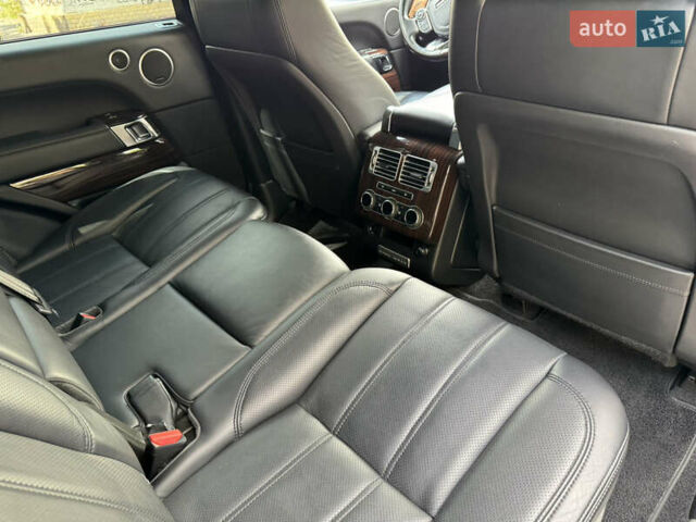 Чорний Ленд Ровер Рендж Ровер, об'ємом двигуна 5 л та пробігом 143 тис. км за 43700 $, фото 11 на Automoto.ua