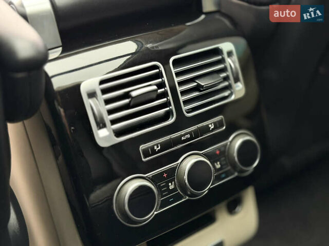 Черный Ленд Ровер Рендж Ровер, объемом двигателя 4.39 л и пробегом 200 тыс. км за 38900 $, фото 13 на Automoto.ua