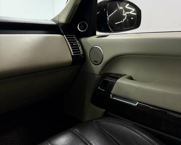 Чорний Ленд Ровер Рендж Ровер, об'ємом двигуна 4.37 л та пробігом 216 тис. км за 27500 $, фото 22 на Automoto.ua