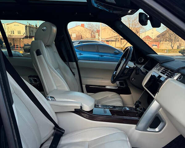 Чорний Ленд Ровер Рендж Ровер, об'ємом двигуна 5 л та пробігом 177 тис. км за 40500 $, фото 9 на Automoto.ua