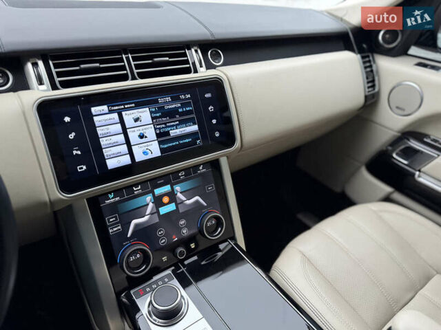 Чорний Ленд Ровер Рендж Ровер, об'ємом двигуна 5 л та пробігом 120 тис. км за 36500 $, фото 32 на Automoto.ua