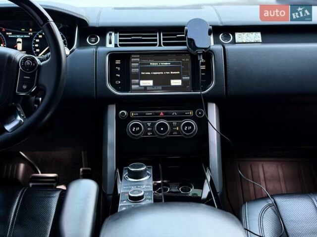 Черный Ленд Ровер Рендж Ровер, объемом двигателя 4.37 л и пробегом 207 тыс. км за 31500 $, фото 63 на Automoto.ua