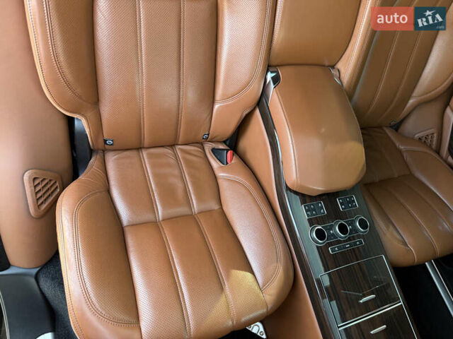 Черный Ленд Ровер Рендж Ровер, объемом двигателя 4.37 л и пробегом 202 тыс. км за 61499 $, фото 57 на Automoto.ua