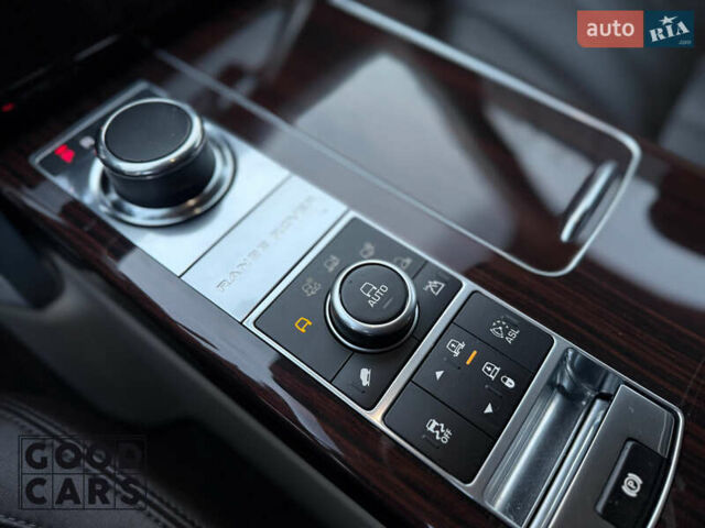 Чорний Ленд Ровер Рендж Ровер, об'ємом двигуна 2.99 л та пробігом 132 тис. км за 39000 $, фото 29 на Automoto.ua