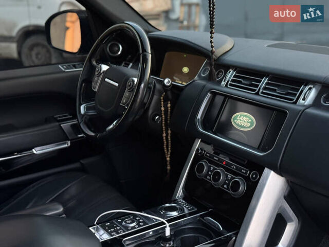 Чорний Ленд Ровер Рендж Ровер, об'ємом двигуна 5 л та пробігом 205 тис. км за 29999 $, фото 27 на Automoto.ua