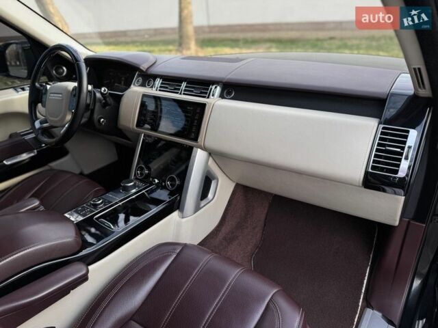 Чорний Ленд Ровер Рендж Ровер, об'ємом двигуна 4.4 л та пробігом 221 тис. км за 28800 $, фото 12 на Automoto.ua