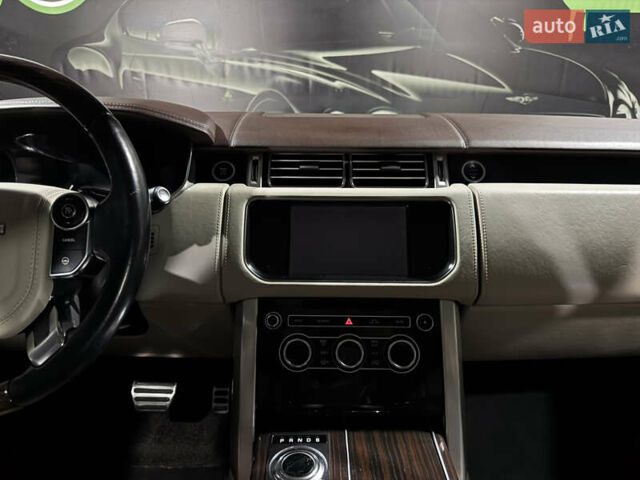 Чорний Ленд Ровер Рендж Ровер, об'ємом двигуна 4.37 л та пробігом 246 тис. км за 32299 $, фото 42 на Automoto.ua