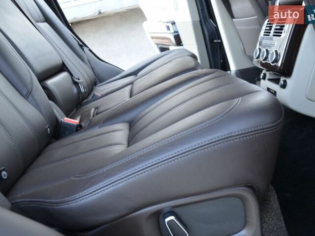 Чорний Ленд Ровер Рендж Ровер, об'ємом двигуна 3 л та пробігом 159 тис. км за 34750 $, фото 61 на Automoto.ua