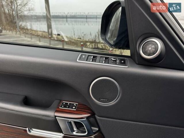 Чорний Ленд Ровер Рендж Ровер, об'ємом двигуна 2.99 л та пробігом 248 тис. км за 27900 $, фото 22 на Automoto.ua