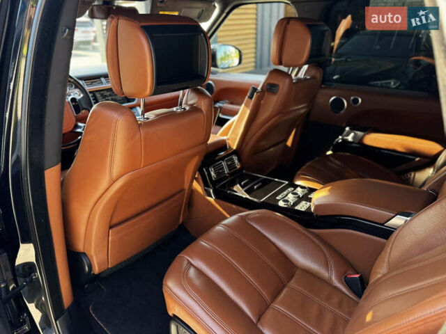 Ленд Ровер Рендж Ровер 2014 у Житомирі на Automoto.ua Чорний Ленд Ровер Рендж Ровер, об'ємом двигуна 5 л та пробігом 144 тис. км за 38999 $, фото 43 на Automoto.ua