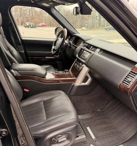 Черный Ленд Ровер Рендж Ровер, объемом двигателя 3 л и пробегом 204 тыс. км за 28500 $, фото 44 на Automoto.ua