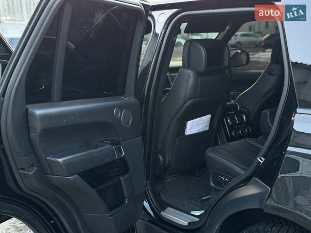 Чорний Ленд Ровер Рендж Ровер, об'ємом двигуна 5 л та пробігом 205 тис. км за 29999 $, фото 19 на Automoto.ua