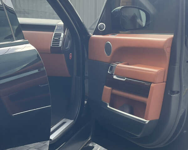 Черный Ленд Ровер Рендж Ровер, объемом двигателя 4.37 л и пробегом 210 тыс. км за 39999 $, фото 13 на Automoto.ua