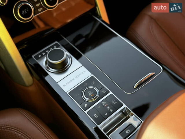 Ленд Ровер Рендж Ровер 2014 у Житомирі на Automoto.ua Чорний Ленд Ровер Рендж Ровер, об'ємом двигуна 5 л та пробігом 144 тис. км за 38999 $, фото 36 на Automoto.ua