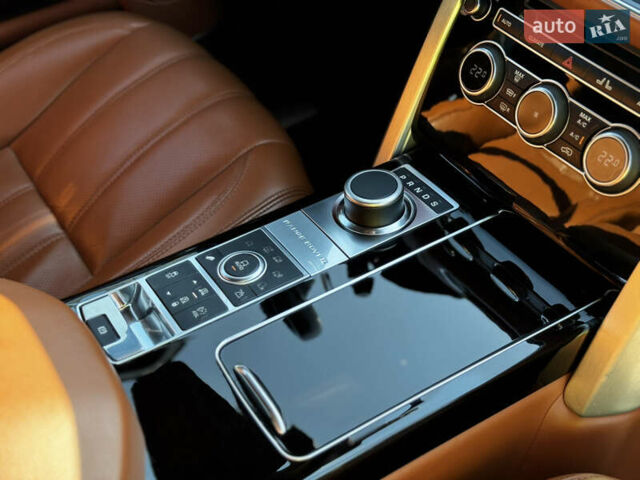 Ленд Ровер Рендж Ровер 2014 у Житомирі на Automoto.ua Чорний Ленд Ровер Рендж Ровер, об'ємом двигуна 5 л та пробігом 144 тис. км за 38999 $, фото 76 на Automoto.ua