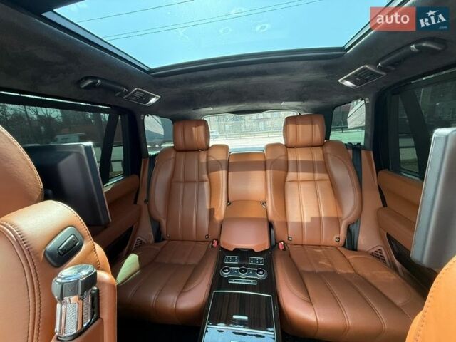 Чорний Ленд Ровер Рендж Ровер, об'ємом двигуна 4.37 л та пробігом 147 тис. км за 43900 $, фото 7 на Automoto.ua