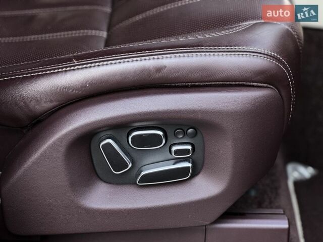 Чорний Ленд Ровер Рендж Ровер, об'ємом двигуна 4.4 л та пробігом 221 тис. км за 28800 $, фото 38 на Automoto.ua