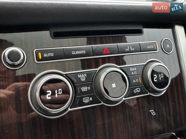 Чорний Ленд Ровер Рендж Ровер, об'ємом двигуна 2.99 л та пробігом 248 тис. км за 27900 $, фото 29 на Automoto.ua